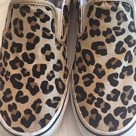 Vans Off The Wall Leopard Print Classic Slip On Low Top Canvas Loafer W 7 M 5.5 - Picture 7 of 17
